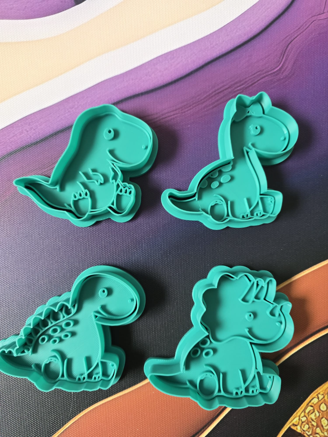Dinosaur cookie cutter